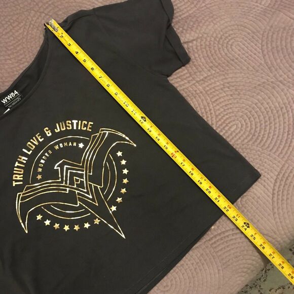 Her Universe NWT Wonder Woman WW84 Junior Large Gray Thick Lounge Crop Top Shirt - Picture 9 of 10